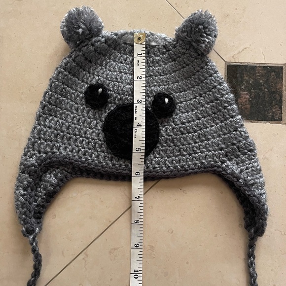 KOALA HAT | Custom Knit - Picture 4 of 5
